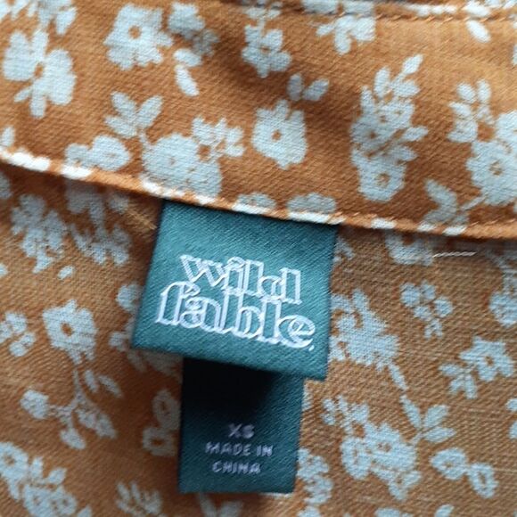 Wild Fable Top Xs Orange Brown Long Sleeve Button Down Sheer Crop  Cropped Shirt - Picture 3 of 6